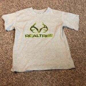 Boys Realtree T-shirt sz Medium